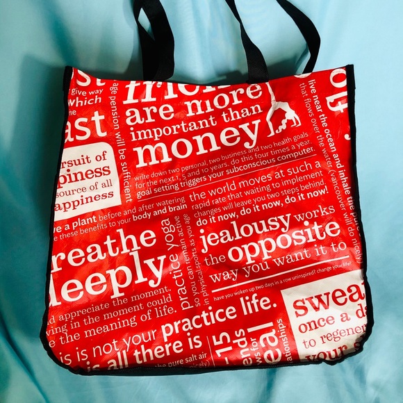 LULULEMON RECYCLABLE TOTE/S - Picture 5 of 13